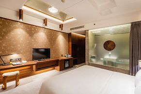 Chongqing jiayu emperor hotel