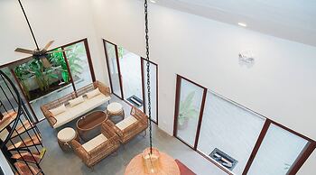 Modern Tropical 2BR Villa & Pool Retreat in Amadeo