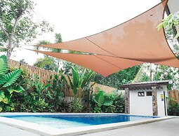 Modern Tropical 2BR Villa & Pool Retreat in Amadeo