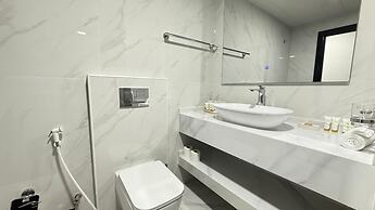 Luxury Oasis Apartments in Barsha Heights