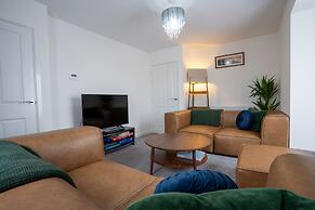 Peak Avenue Retreat