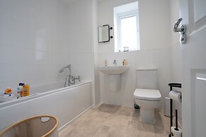 Peak Avenue Retreat