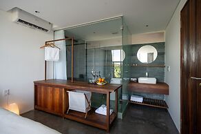 Scarlet Pavilion Homestay