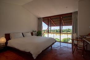 Scarlet Pavilion Homestay