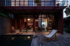 Scarlet Pavilion Homestay