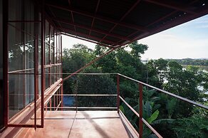 Scarlet Pavilion Homestay