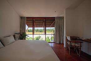 Scarlet Pavilion Homestay