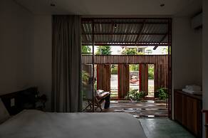 Scarlet Pavilion Homestay
