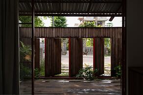Scarlet Pavilion Homestay