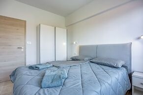 Apartment Smode With Bayview
