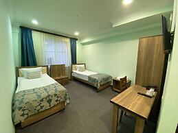 Mina Hotel