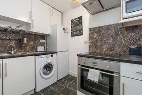 Charming Edinburgh Apartment