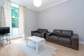 Charming Edinburgh Apartment