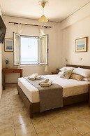 Beachfront Panorama Aprtmnt - Kythira Seafront Gem