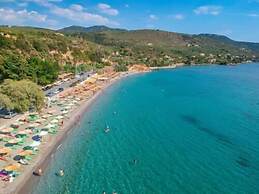 Beachfront Avia Nest - Aspa s Getaway