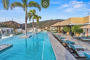 Amazing 1 BR Condo in Romantic Zone - Rooftop Pool