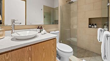 Amazing 1 BR Condo in Romantic Zone - Rooftop Pool