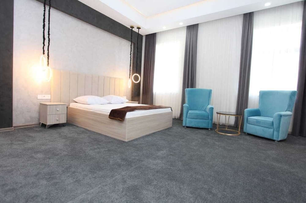 Arena Hotel Tartar
