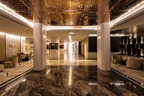 Qlusive Hotel