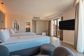 Qlusive Hotel