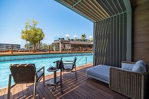 Qlusive Hotel