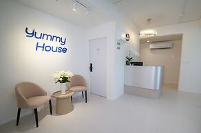 Yummy House