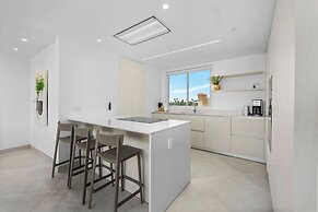 Atlantic 360 by BlueAruba Rentals