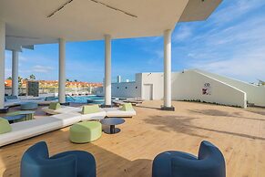 Atlantic 360 by BlueAruba Rentals