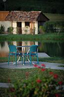 Moretoni Lake Resort