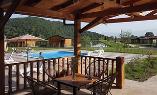 Moretoni Lake Resort