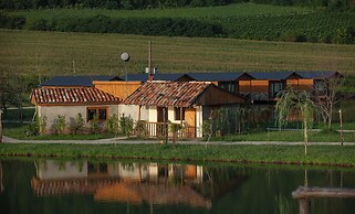 Moretoni Lake Resort
