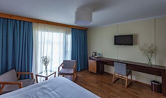 Moretoni Lake Resort