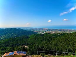 Apartment - Sleeps 5, Balcony, Wifi, Parking