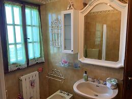 Apartment - Sleeps 5, Balcony, Wifi, Parking