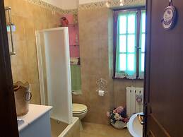 Apartment - Sleeps 5, Balcony, Wifi, Parking