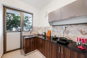 Diamond Suites Service Apartment
