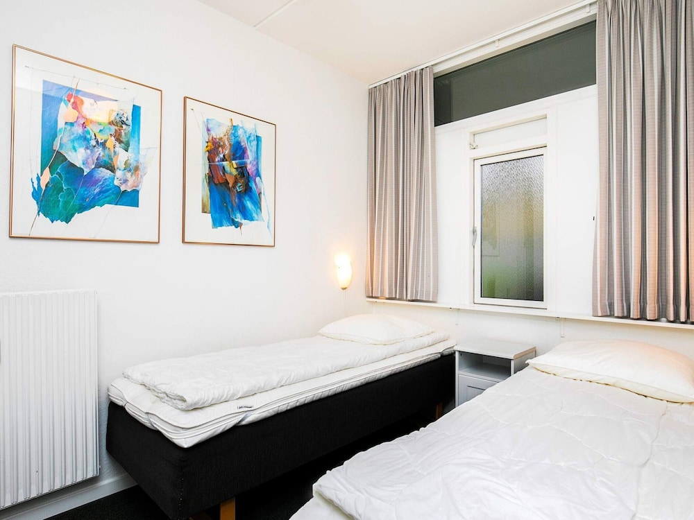 6 Person Holiday Park Home in Faaborg