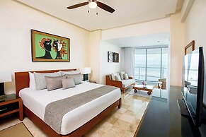 Grand Ocean Breeze Acapulco