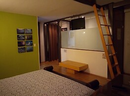 HOTEL Y AUTO HOTEL SECRETO