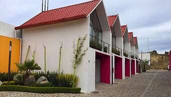 HOTEL Y AUTO HOTEL SECRETO