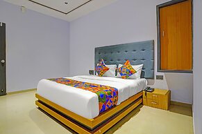 Fabhotel Nidhivan Palace