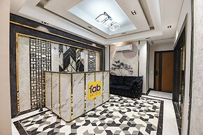 Fabhotel Grand Palazzo I