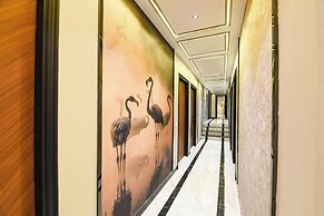 Fabhotel Grand Palazzo I