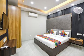 Fabhotel Grand Palazzo I