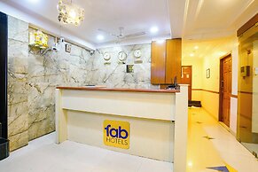 Fabhotel Cruz Royale