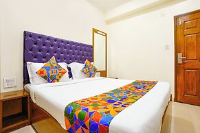 Fabhotel Cruz Royale
