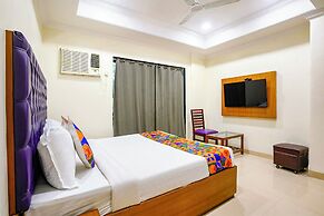 Fabhotel Cruz Royale