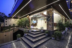 Fabhotel Inn Of Joy
