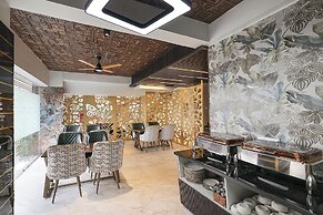 Fabhotel Inn Of Joy