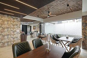 Fabhotel Inn Of Joy